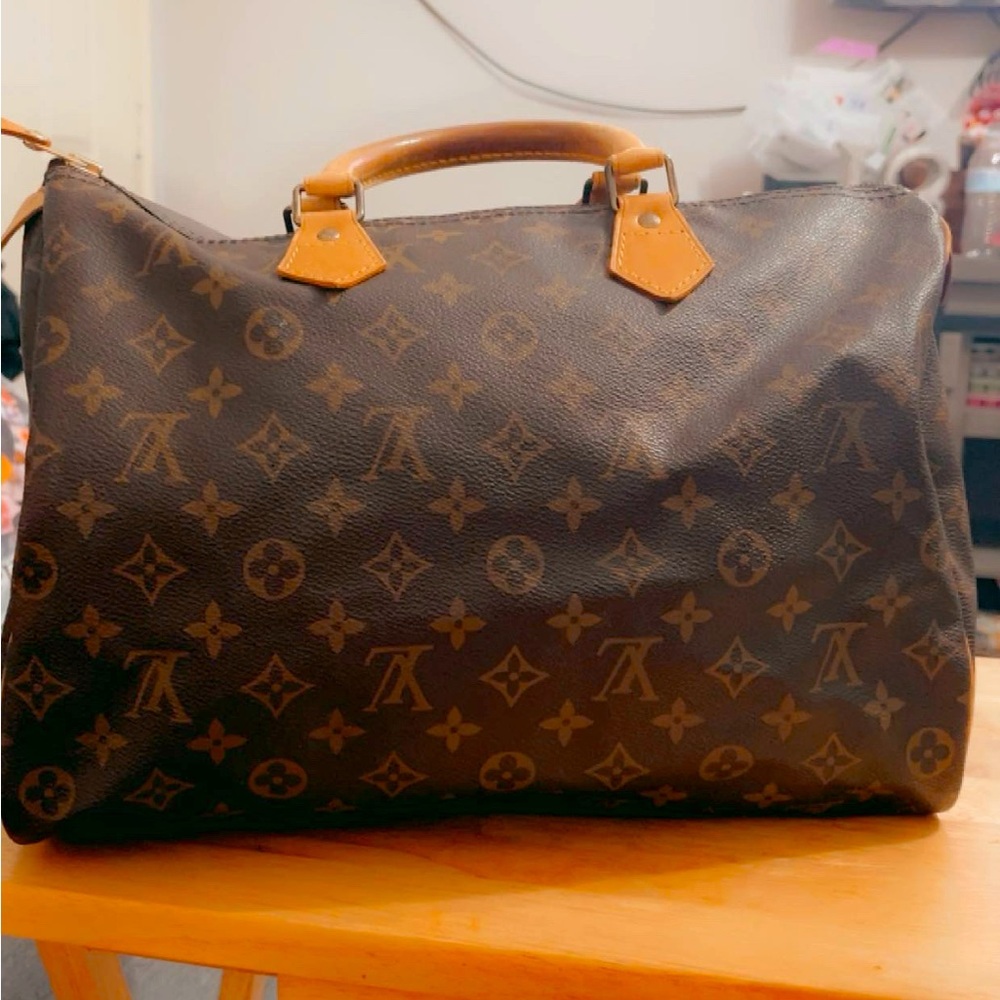Louis Vuitton 
Speedy 35 - Picture 4 of 9